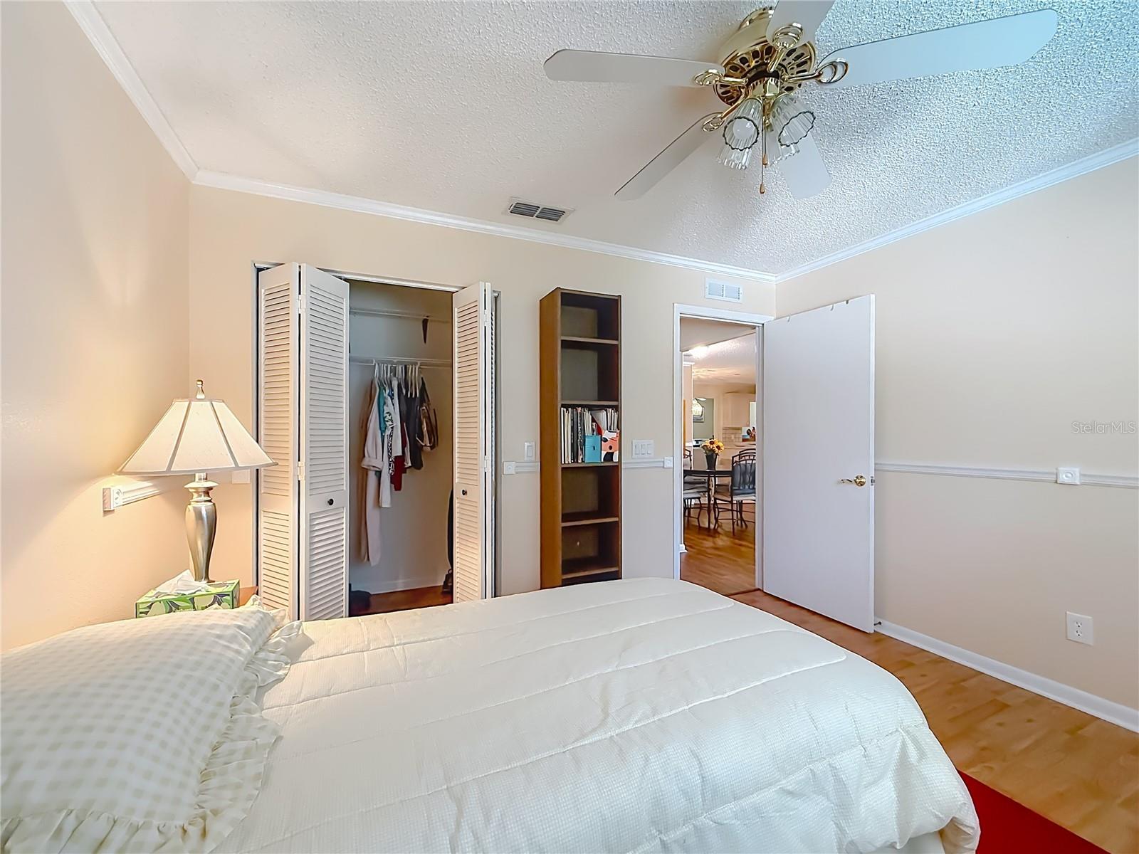 ON TOP/THE WORLD CENTRAL REPLA - Residential