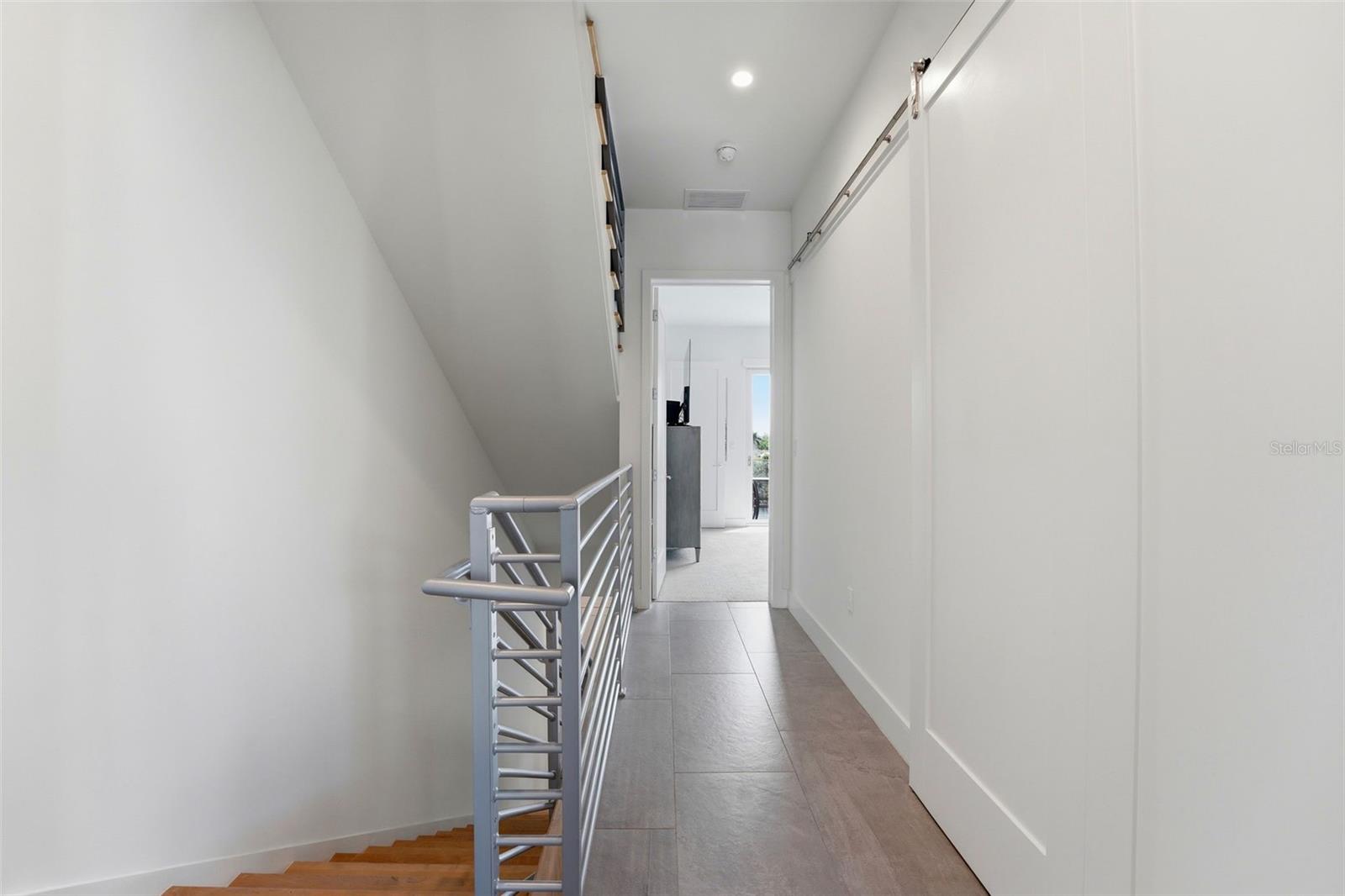 TOWNHOMES/ORANGE CLUB - Residential