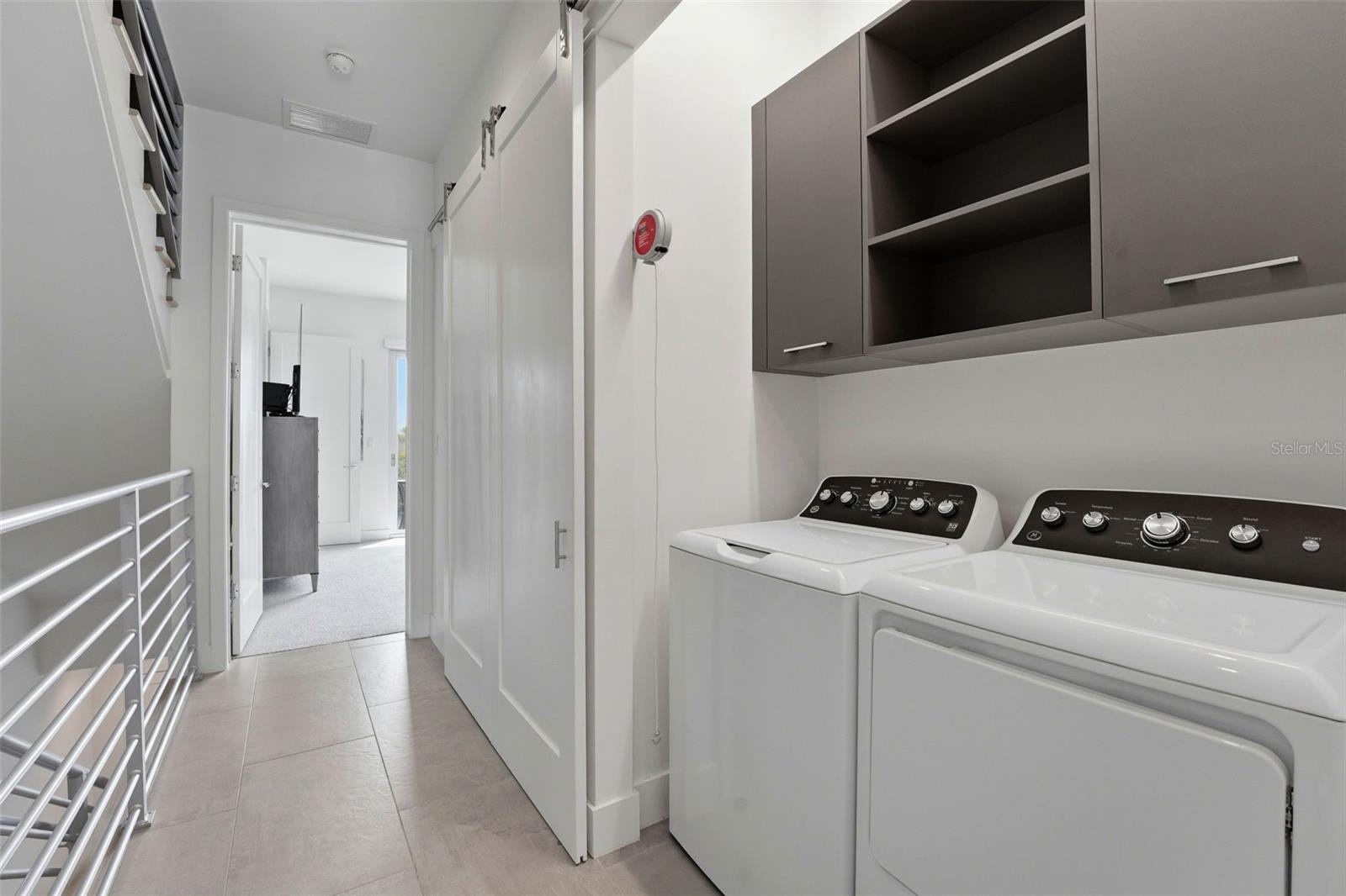 TOWNHOMES/ORANGE CLUB - Residential