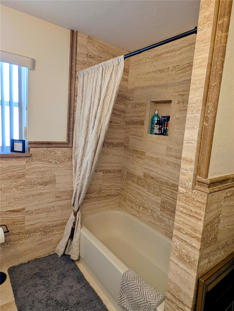 CLEARVIEW ESTS - Residential