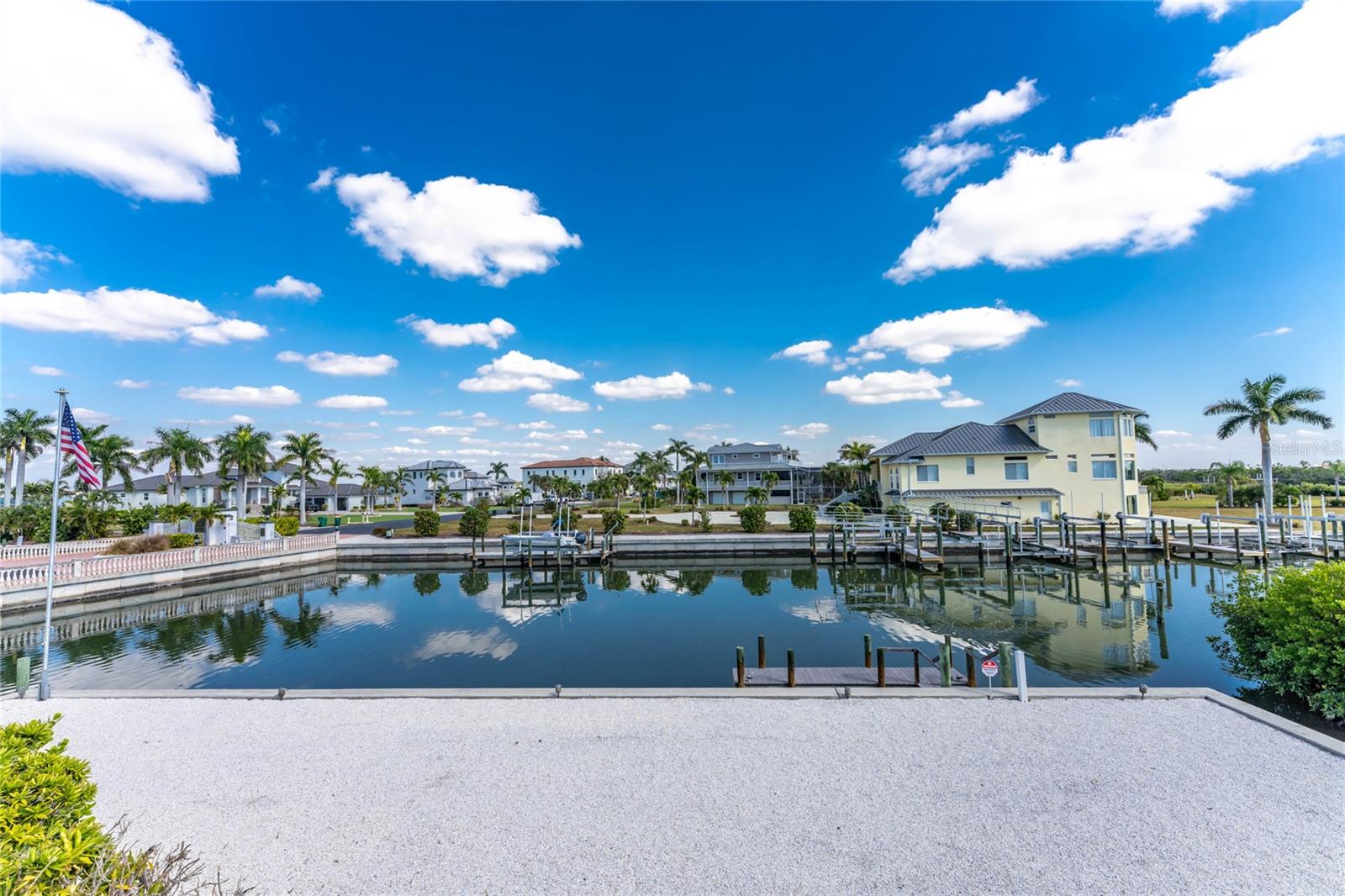 LEMON BAY ESTATE 01 - Residential