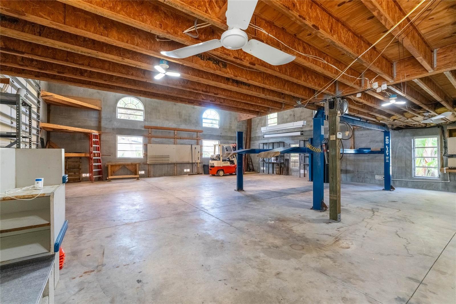 LEMON BAY ESTATE 01 - Residential