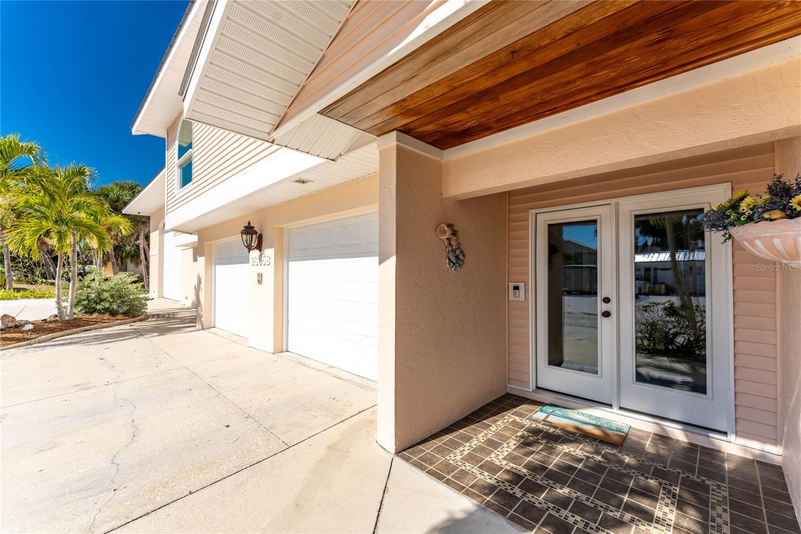 LEMON BAY ESTATE 01 - Residential