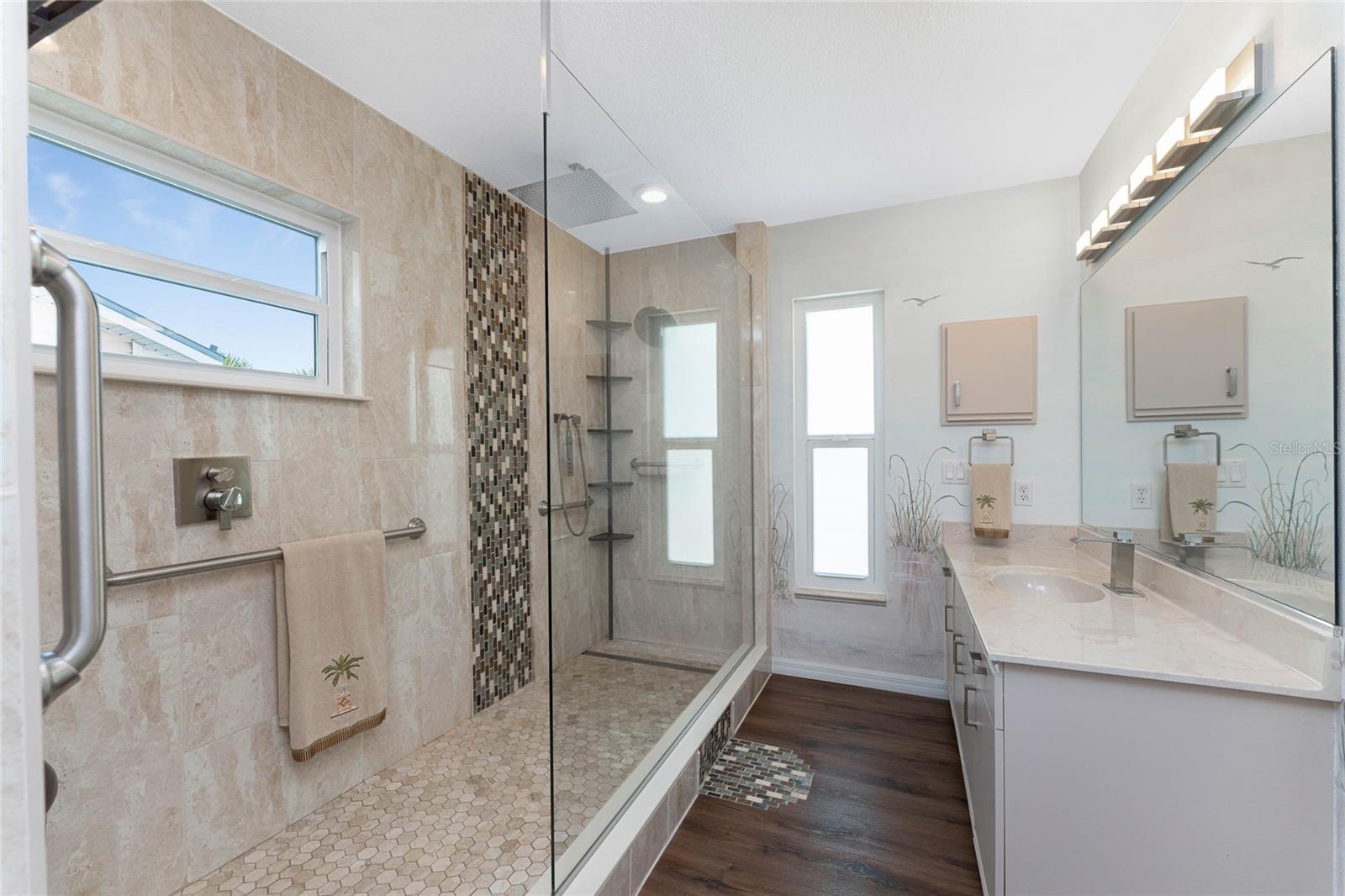 LEMON BAY ESTATE 01 - Residential