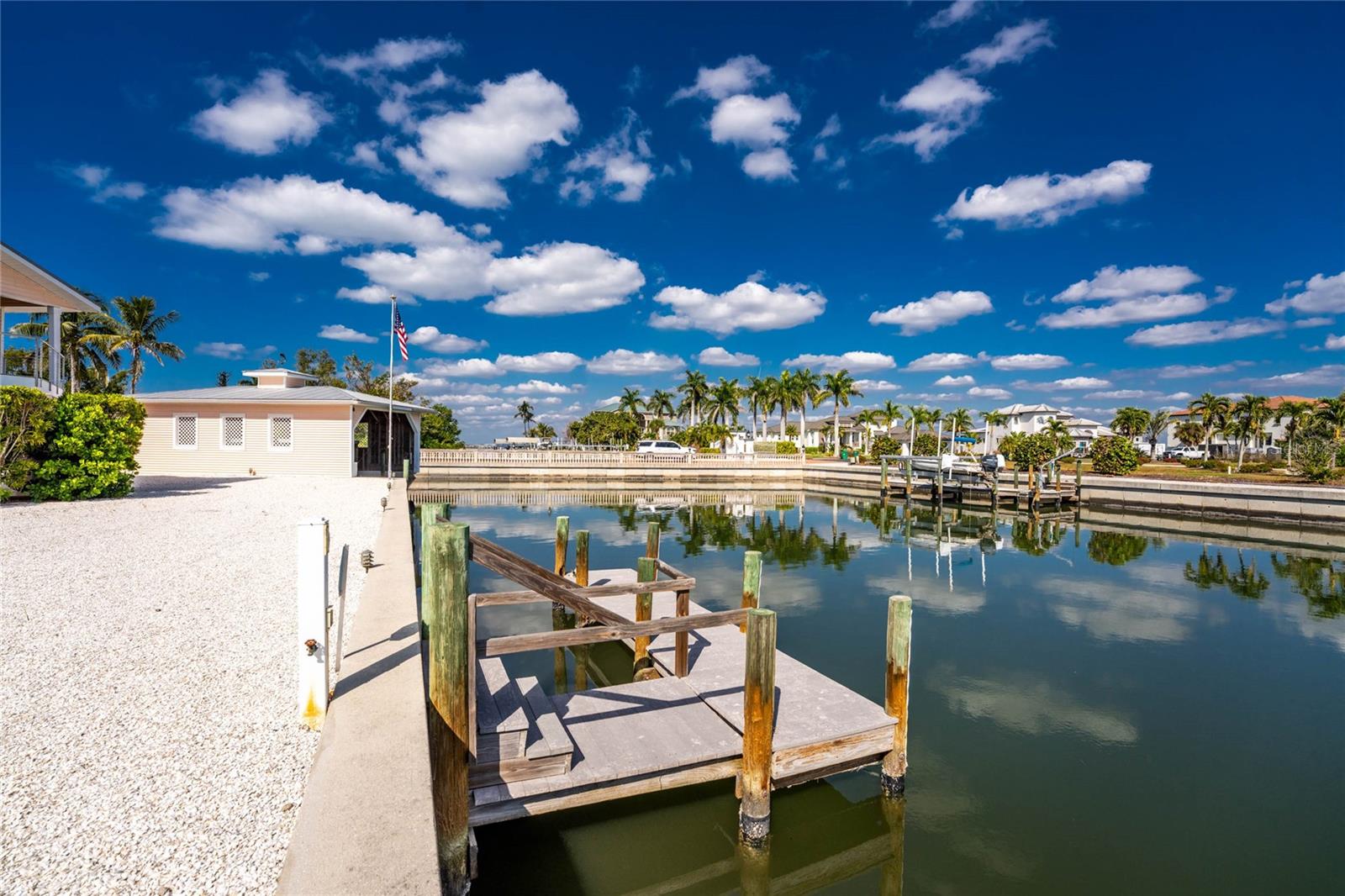 LEMON BAY ESTATE 01 - Residential