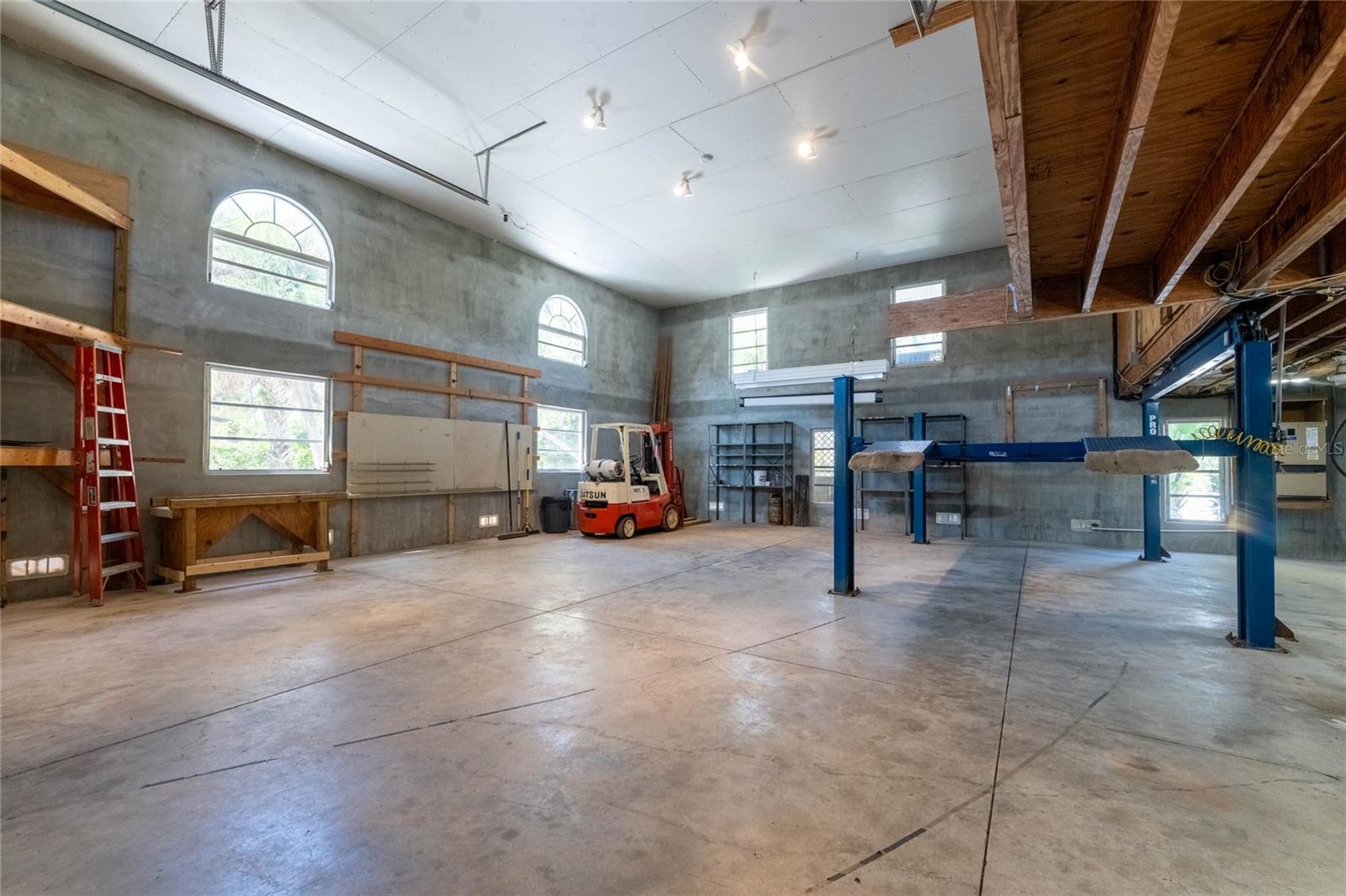 LEMON BAY ESTATE 01 - Residential