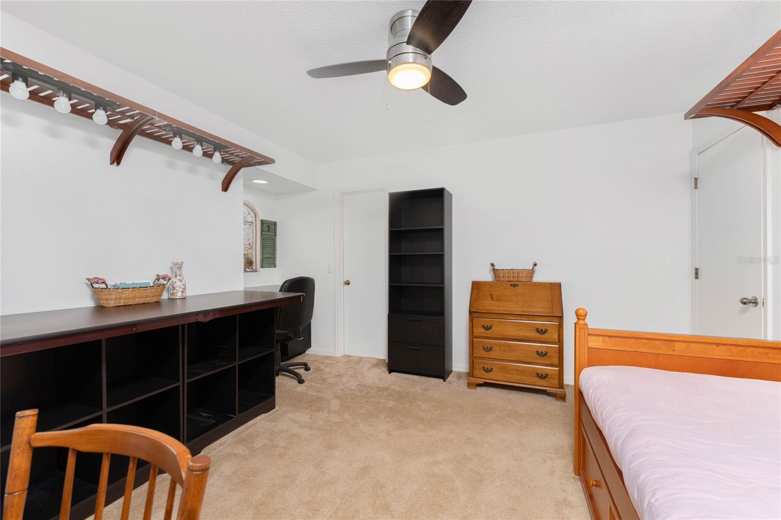 LEMON BAY ESTATE 01 - Residential