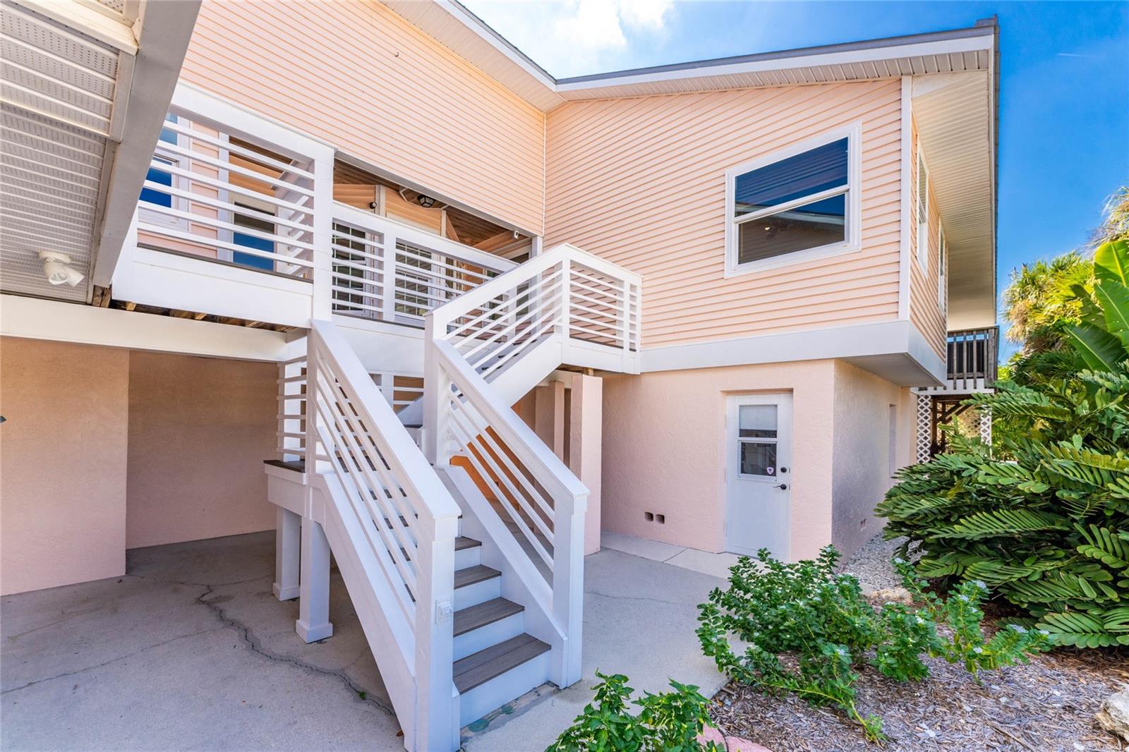 LEMON BAY ESTATE 01 - Residential