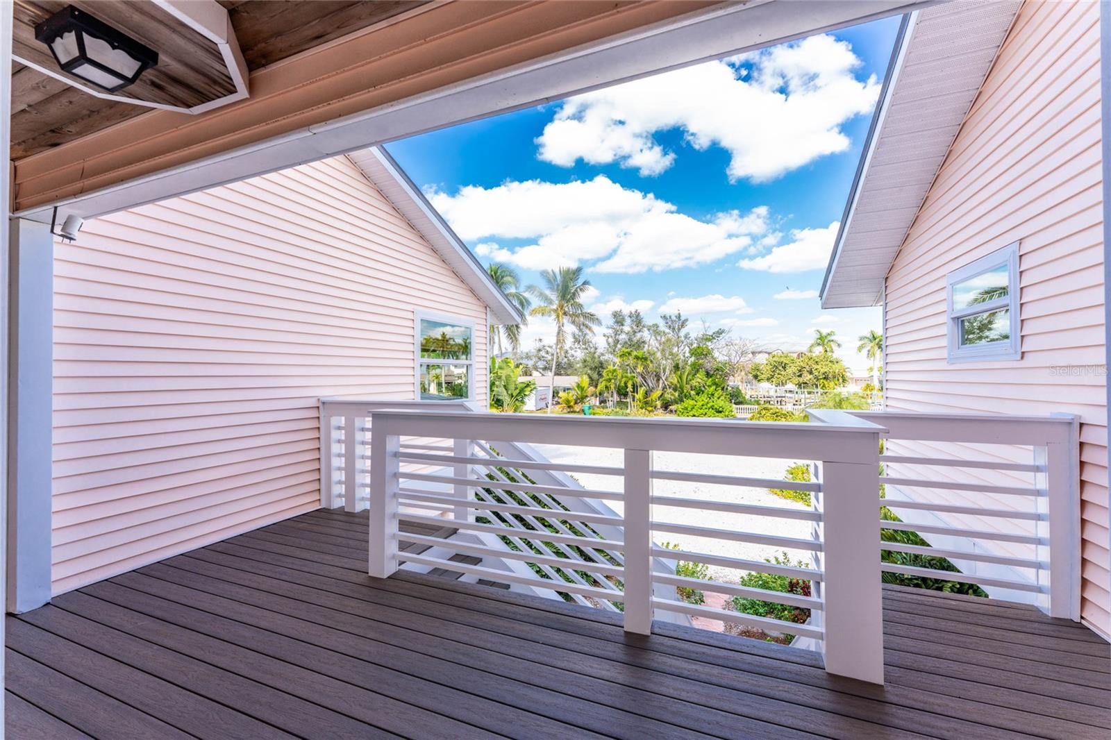 LEMON BAY ESTATE 01 - Residential