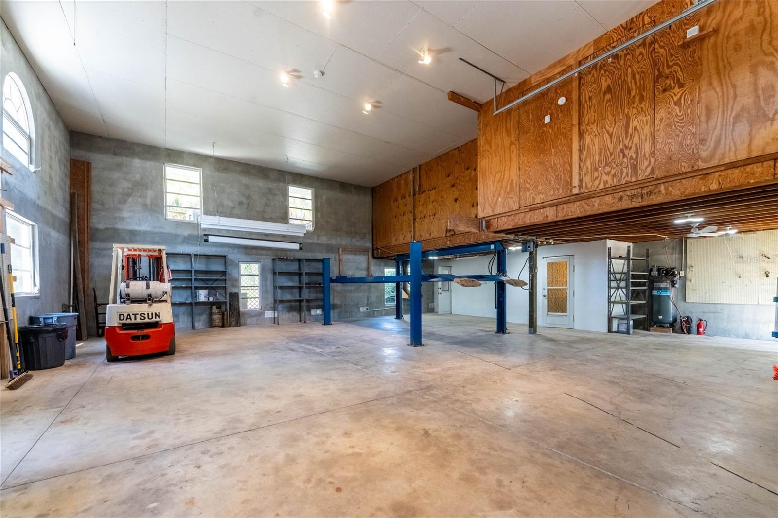 LEMON BAY ESTATE 01 - Residential