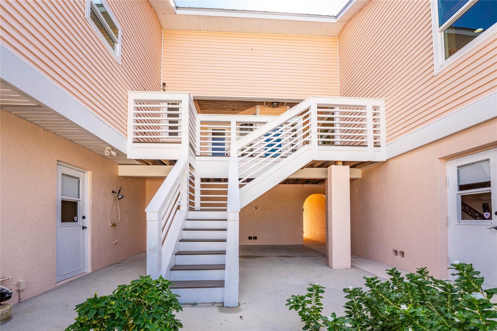 LEMON BAY ESTATE 01 - Residential