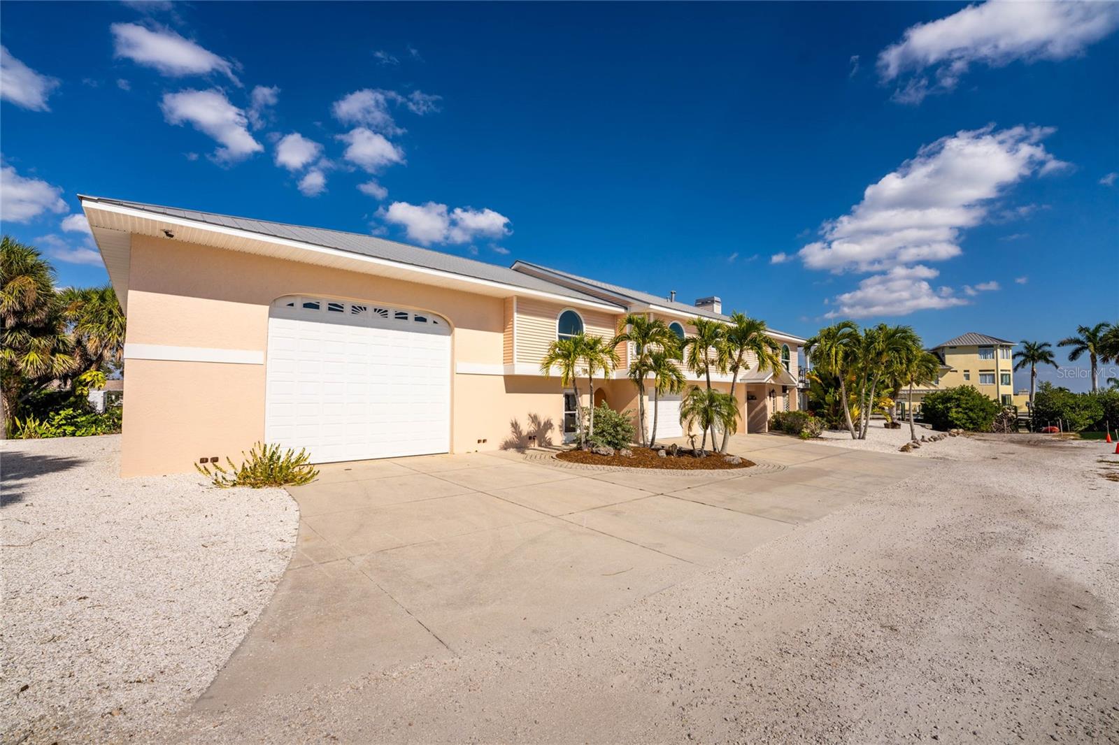 LEMON BAY ESTATE 01 - Residential