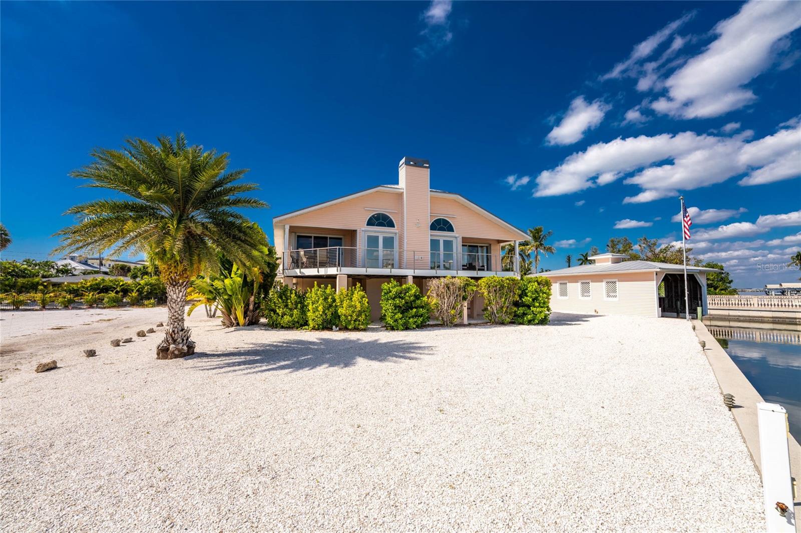 LEMON BAY ESTATE 01 - Residential