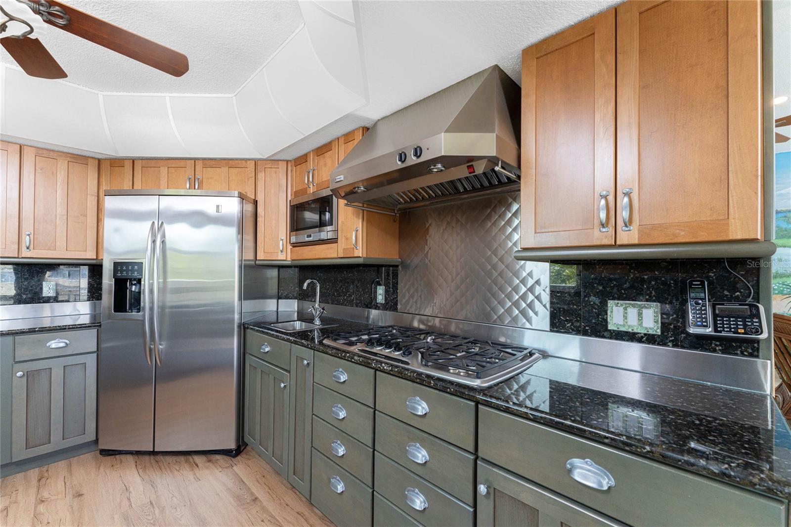 LEMON BAY ESTATE 01 - Residential