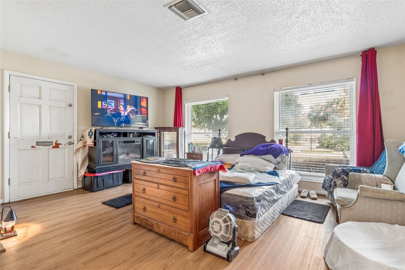 1605 GROVE STREET 550