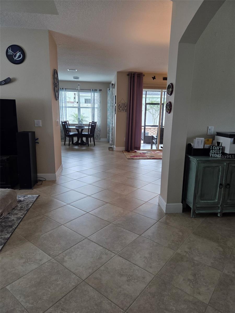 SAWGRASS BAY - Residential