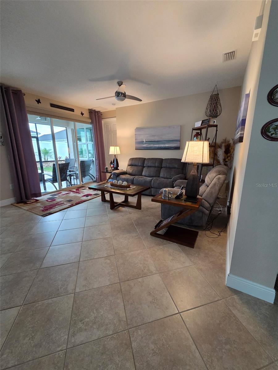 SAWGRASS BAY - Residential