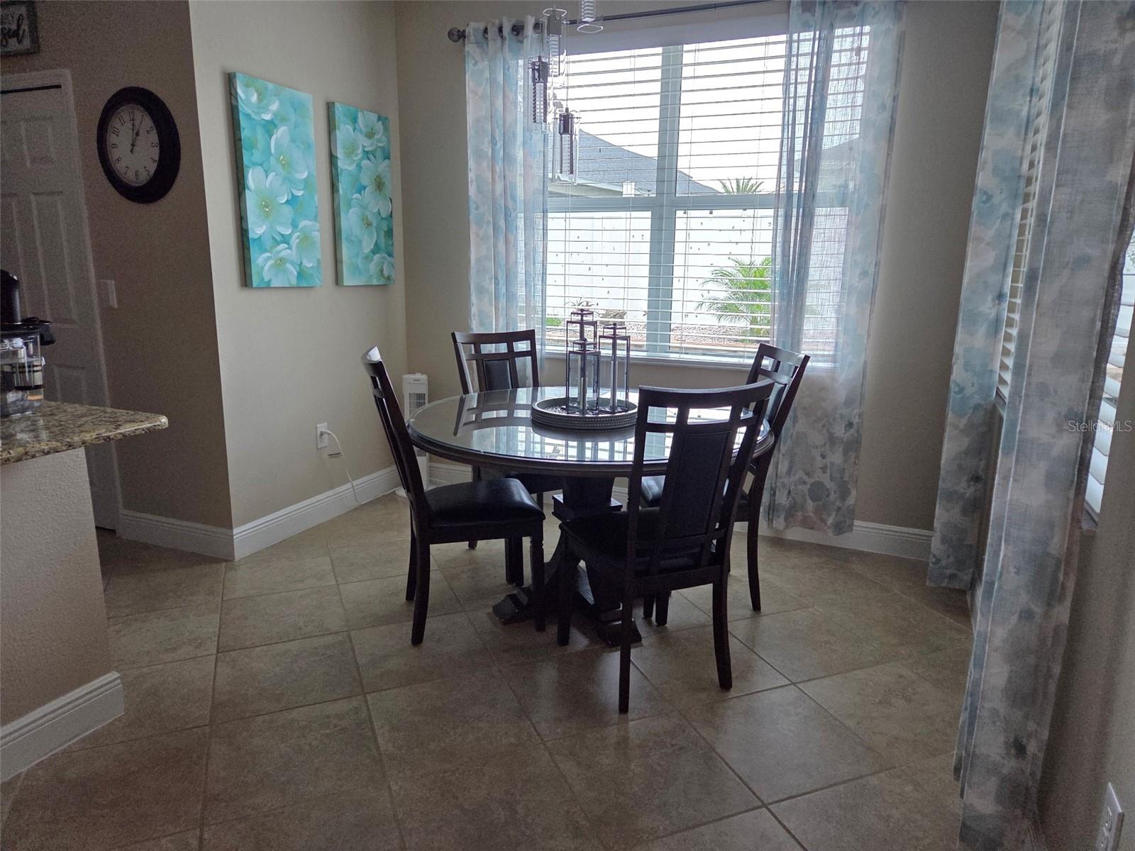 SAWGRASS BAY - Residential