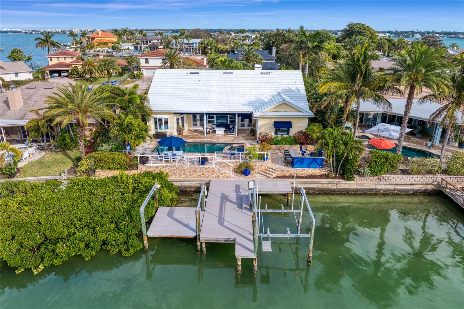 BELLE ISLE - Residential