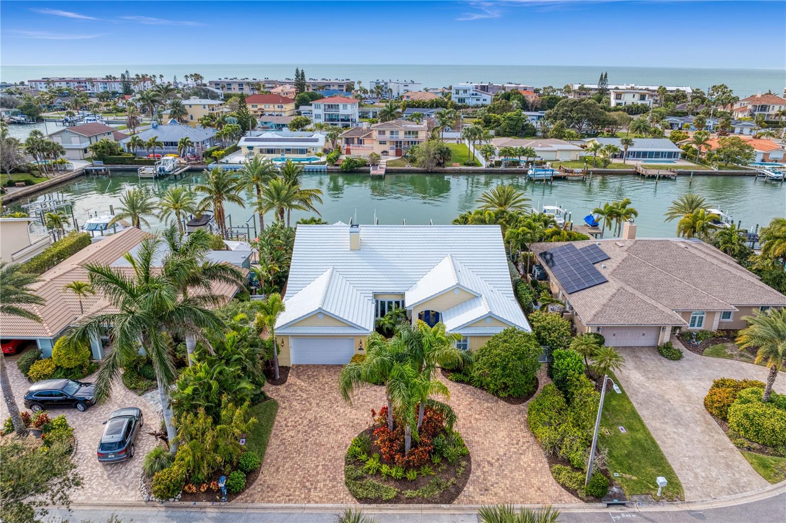 BELLE ISLE - Residential