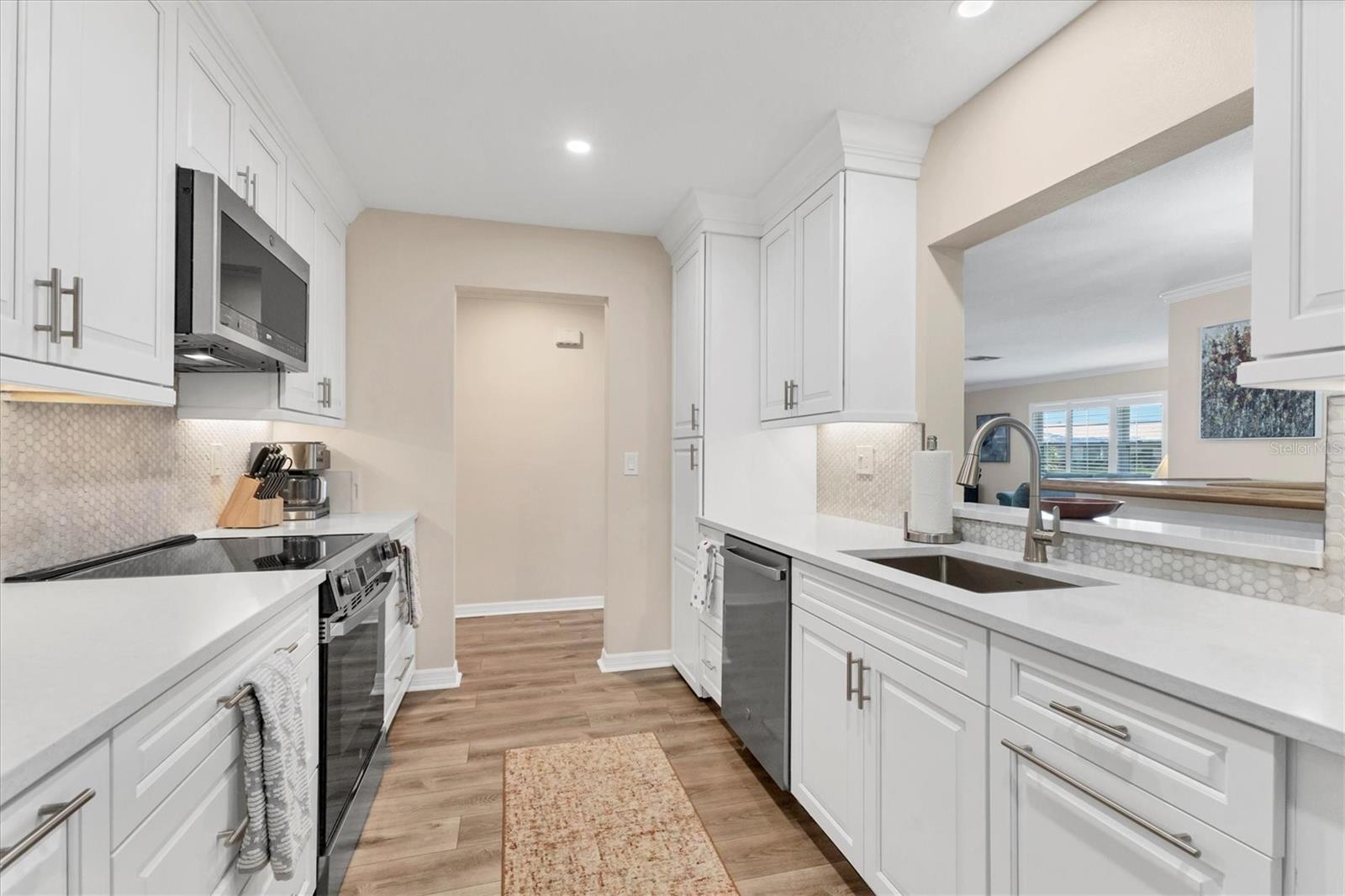 VILLAGE GREEN OF BRADENTON - Residential