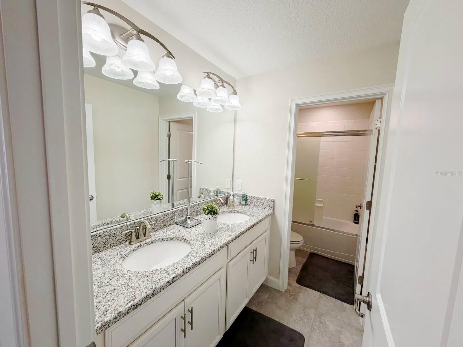 STOREY LAKE - Residential