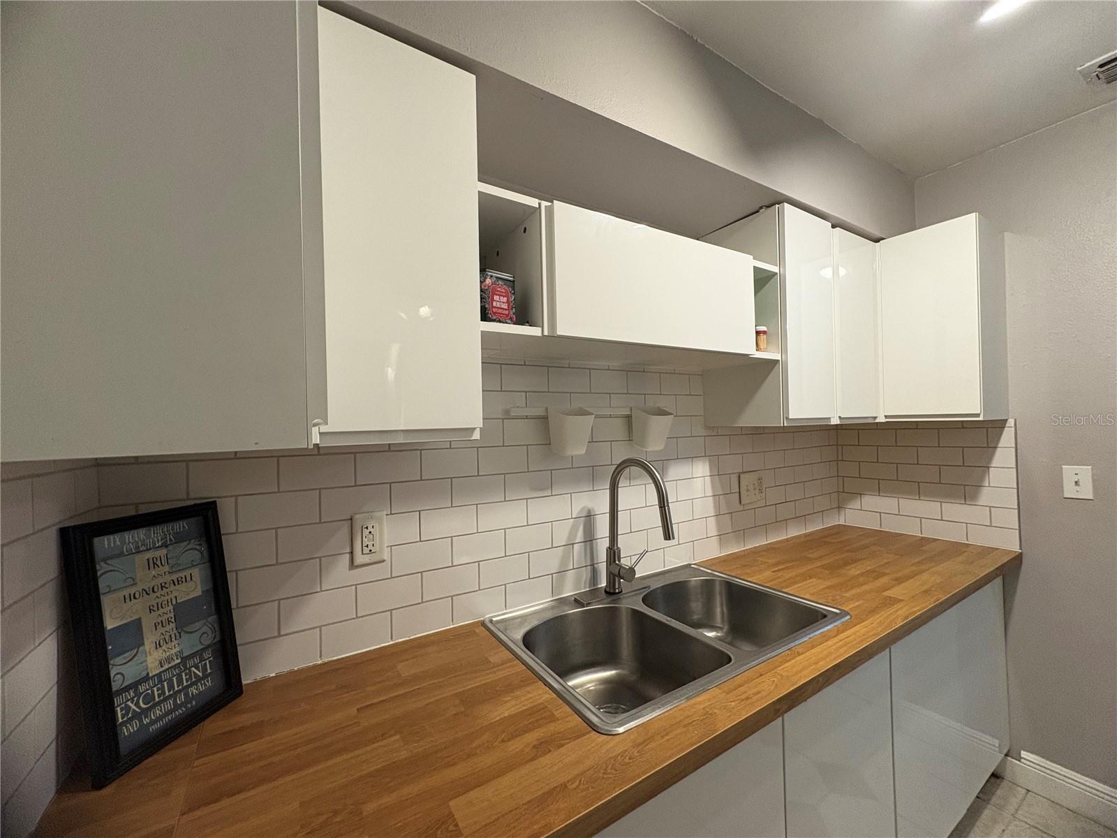 310 CHEROKEE COURT D