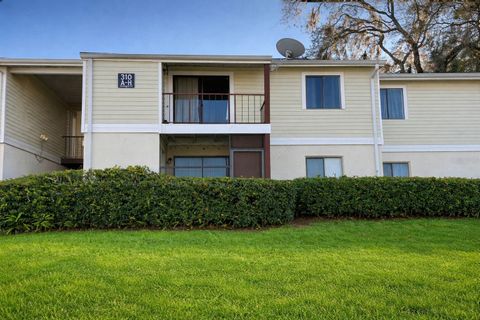 Photo of 310 Cherokee Court #D, Altamonte Springs, FL 32701 (MLS # O6377100)