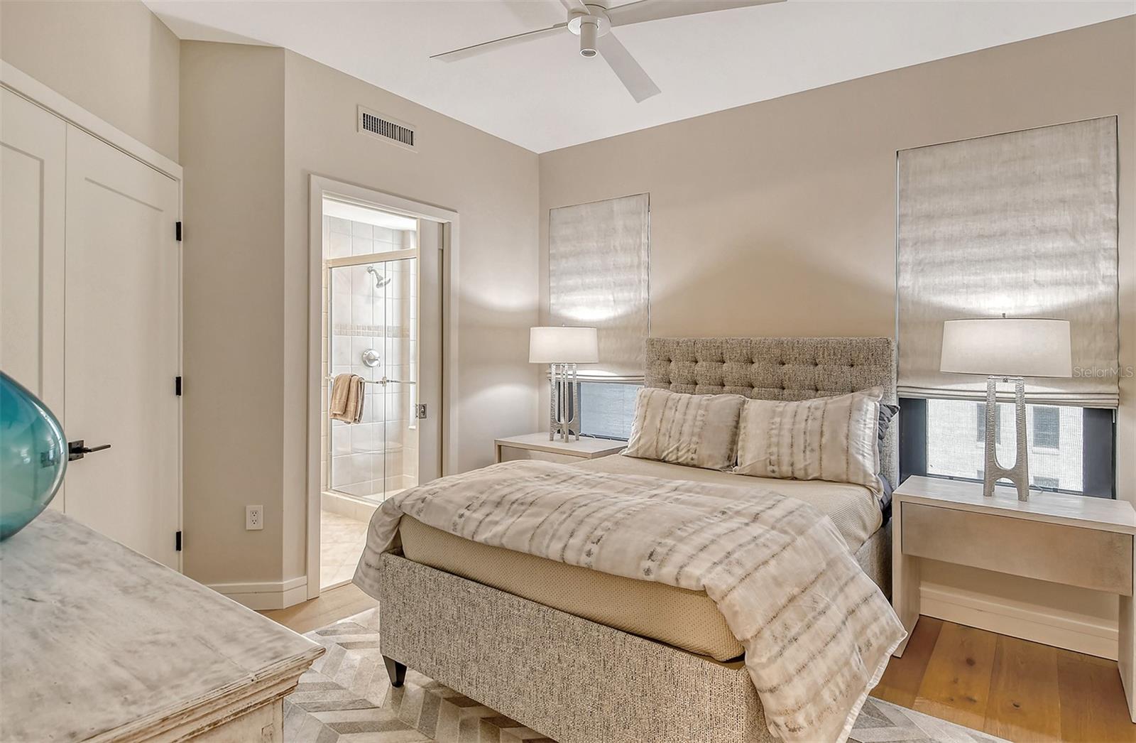 PLAZA AT 05 POINTS RESIDENCES - Residential