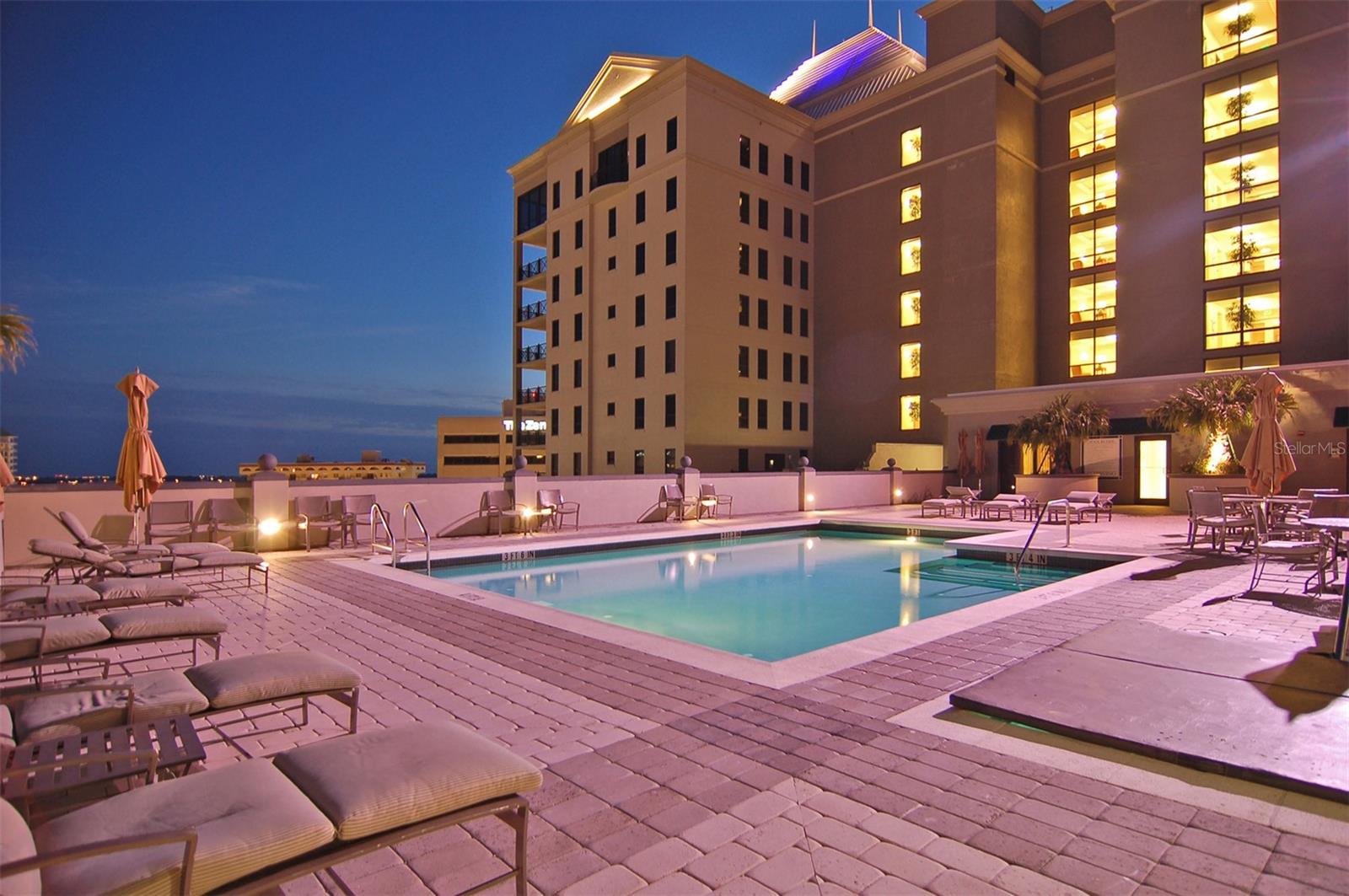 PLAZA AT 05 POINTS RESIDENCES - Residential