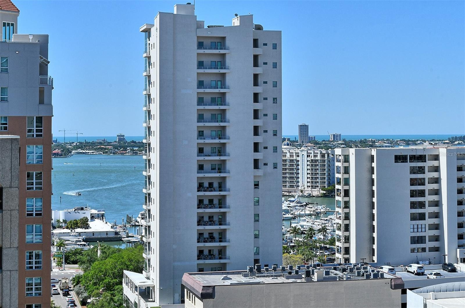 PLAZA AT 05 POINTS RESIDENCES - Residential