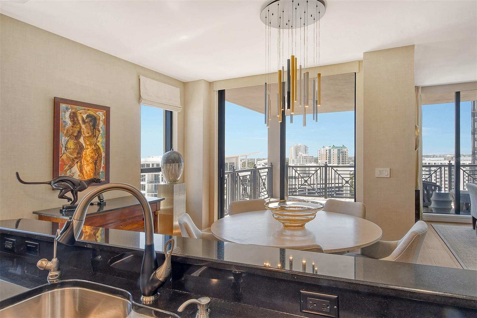 PLAZA AT 05 POINTS RESIDENCES - Residential