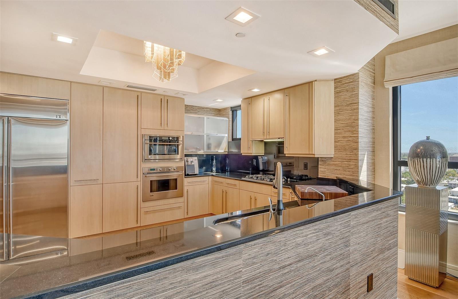 PLAZA AT 05 POINTS RESIDENCES - Residential