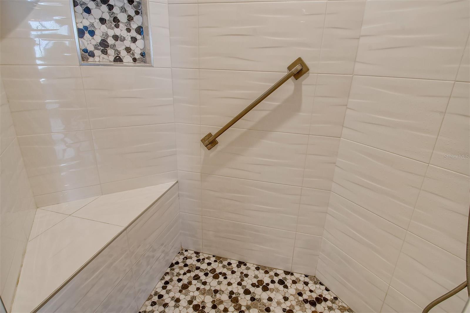 PLAZA AT 05 POINTS RESIDENCES - Residential