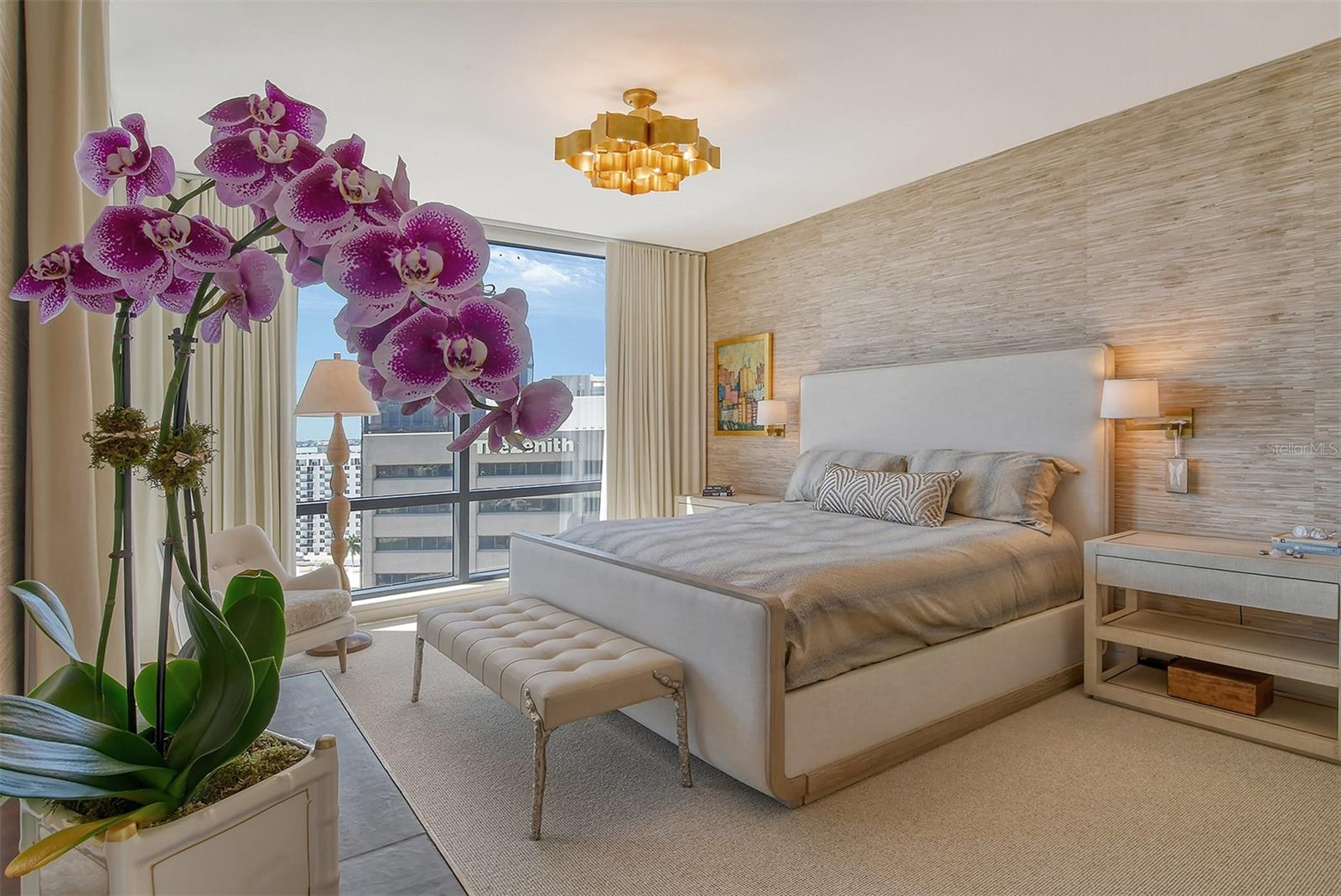 PLAZA AT 05 POINTS RESIDENCES - Residential