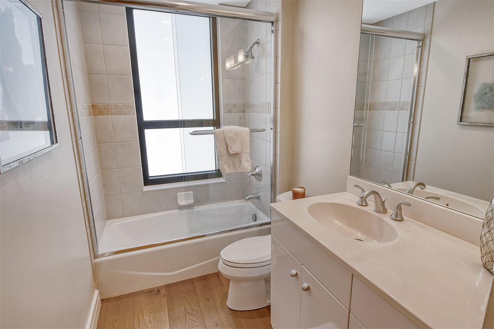 PLAZA AT 05 POINTS RESIDENCES - Residential