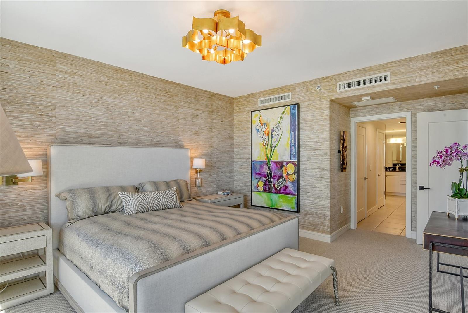 PLAZA AT 05 POINTS RESIDENCES - Residential