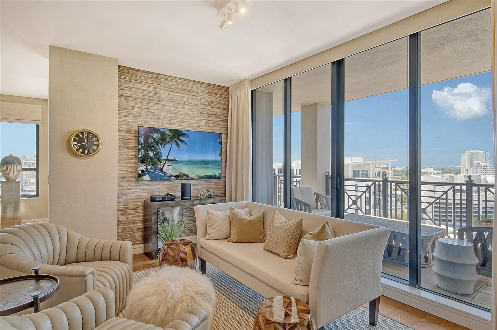 PLAZA AT 05 POINTS RESIDENCES - Residential