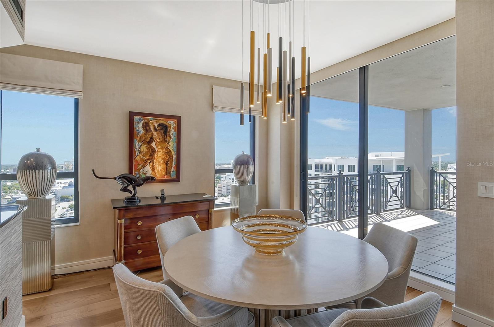 PLAZA AT 05 POINTS RESIDENCES - Residential