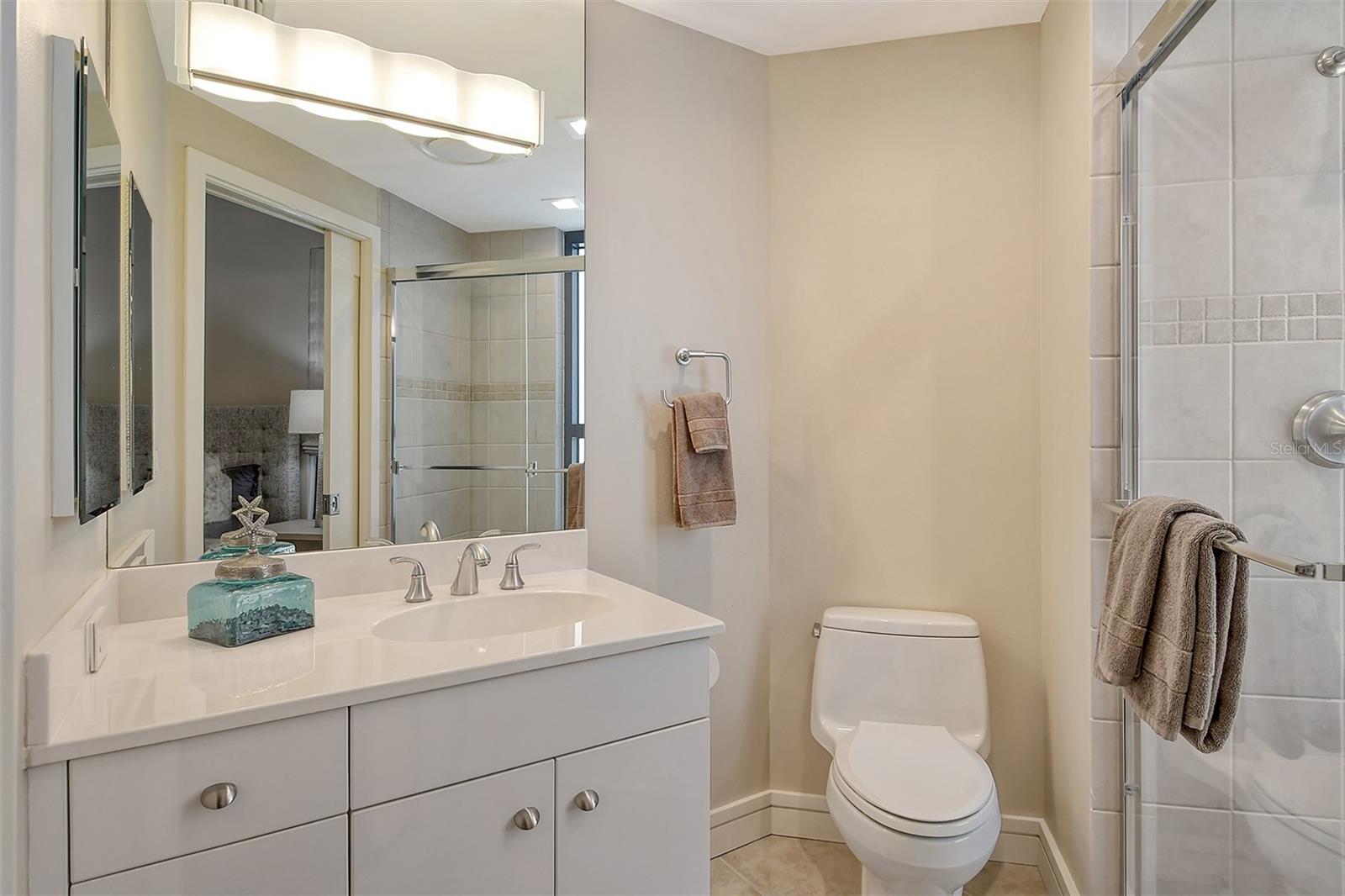 PLAZA AT 05 POINTS RESIDENCES - Residential