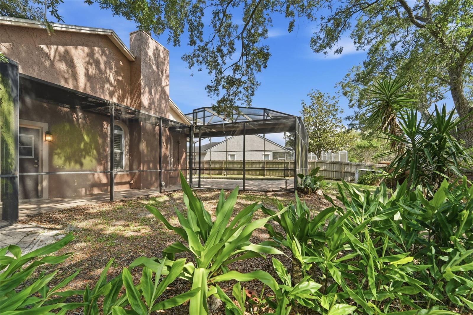 UNIVERSITY ESTATES - Residential