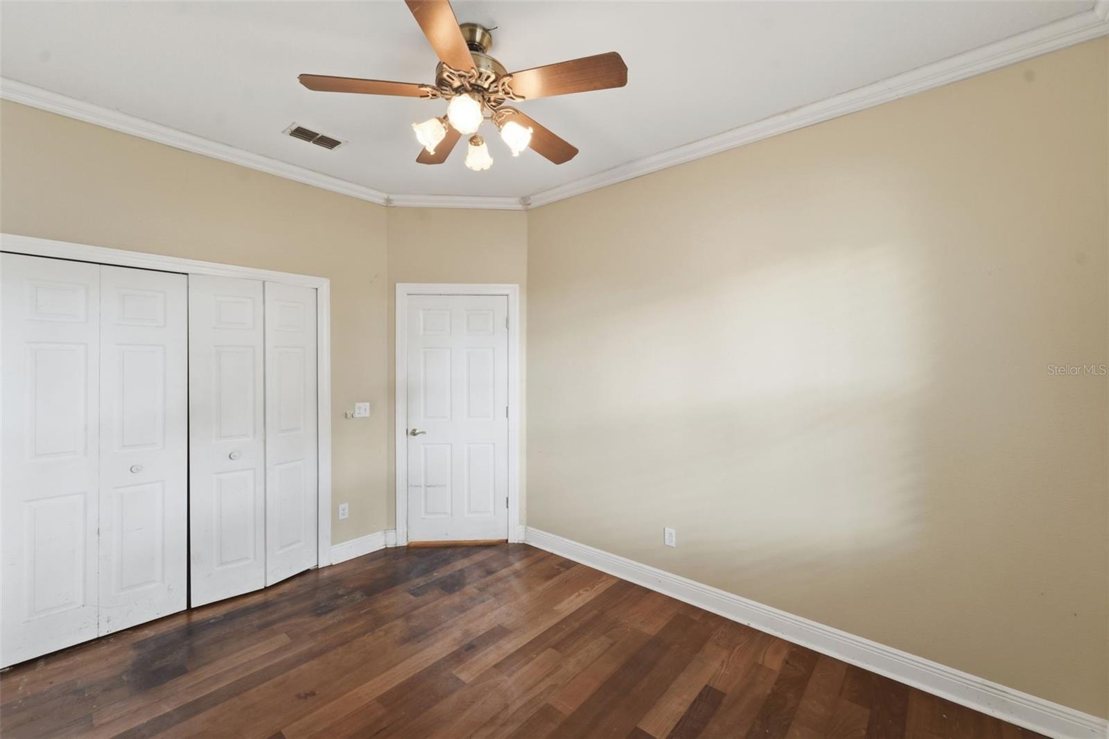 UNIVERSITY ESTATES - Residential
