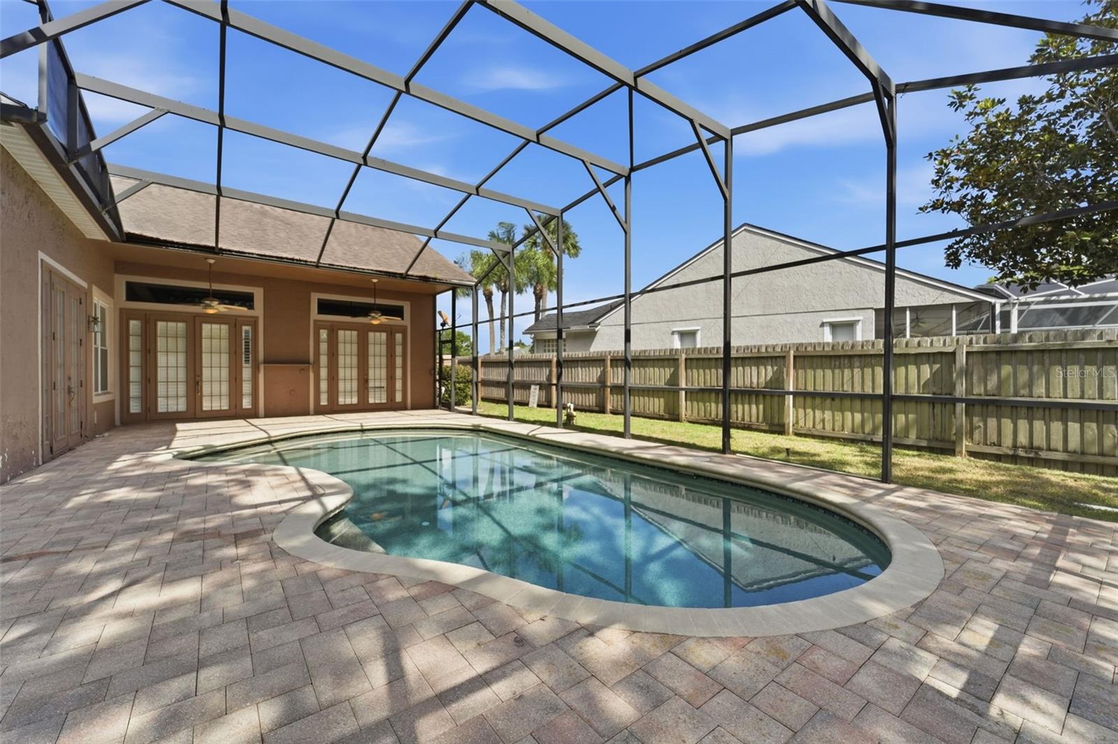 UNIVERSITY ESTATES - Residential