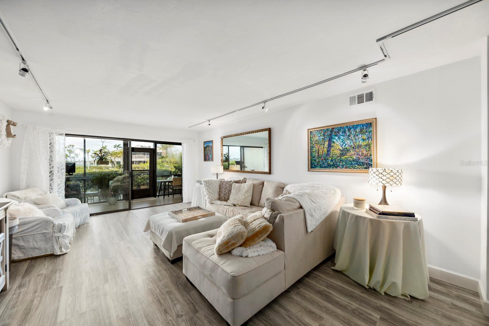 PELICAN COVE VII - Residential