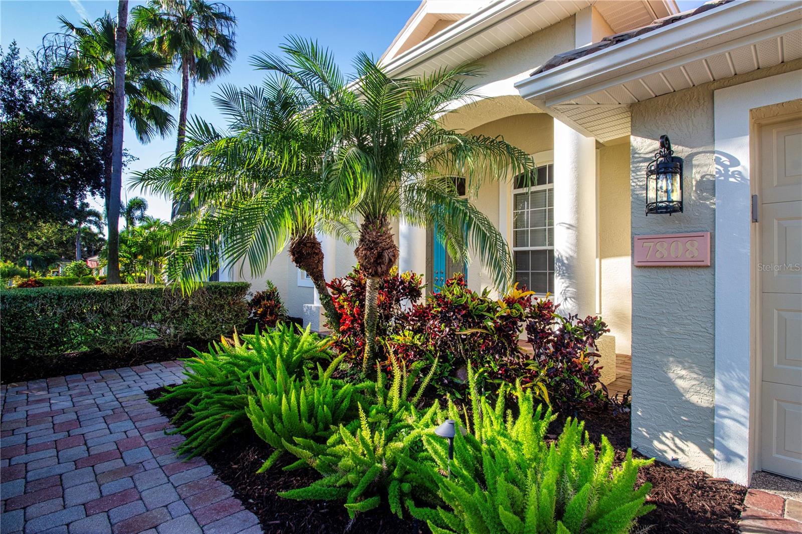 HAMMOCKS - Residential Lease