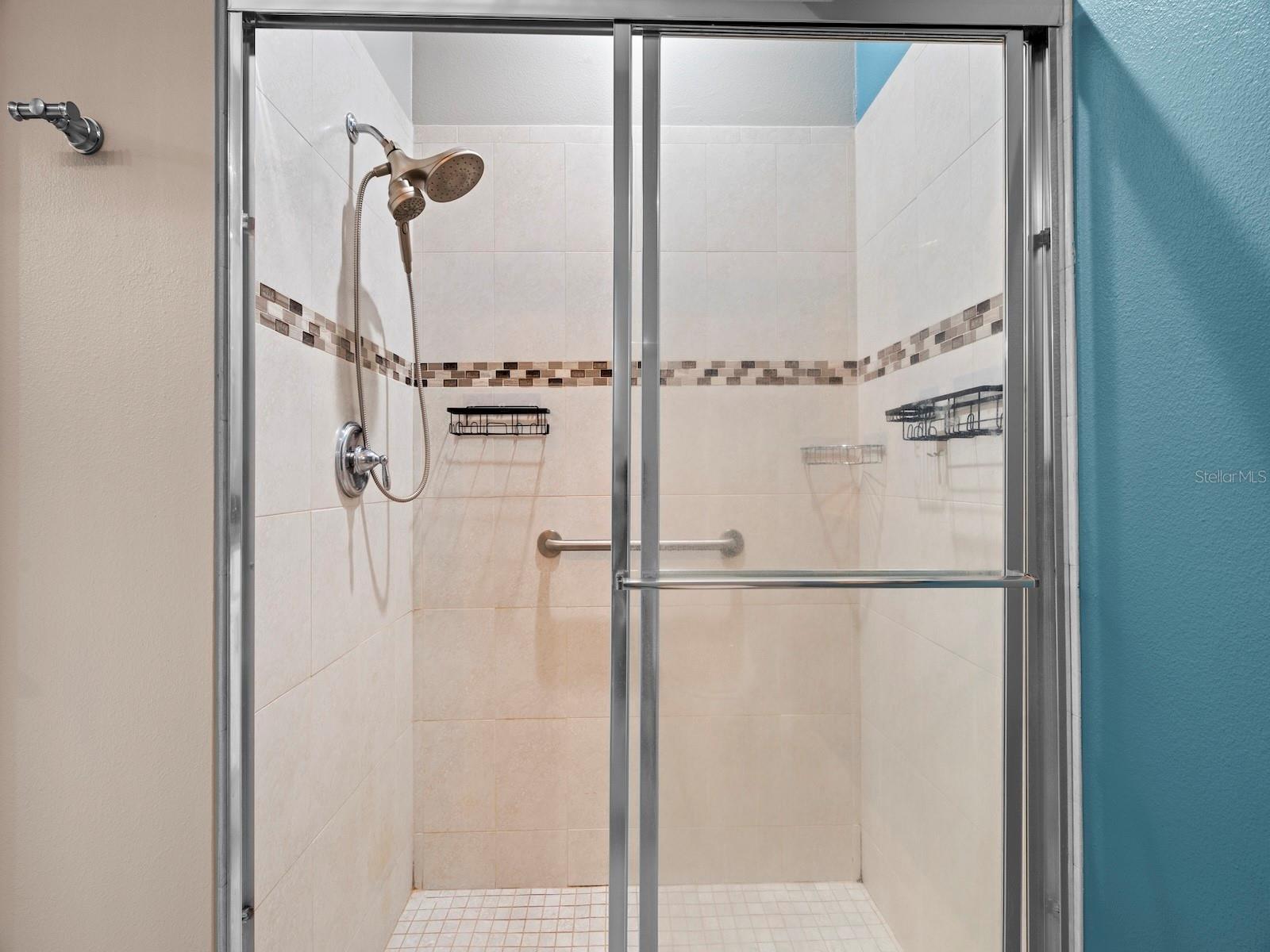 LAKESHORE AT NARCOOSSEE PH 1 - Residential