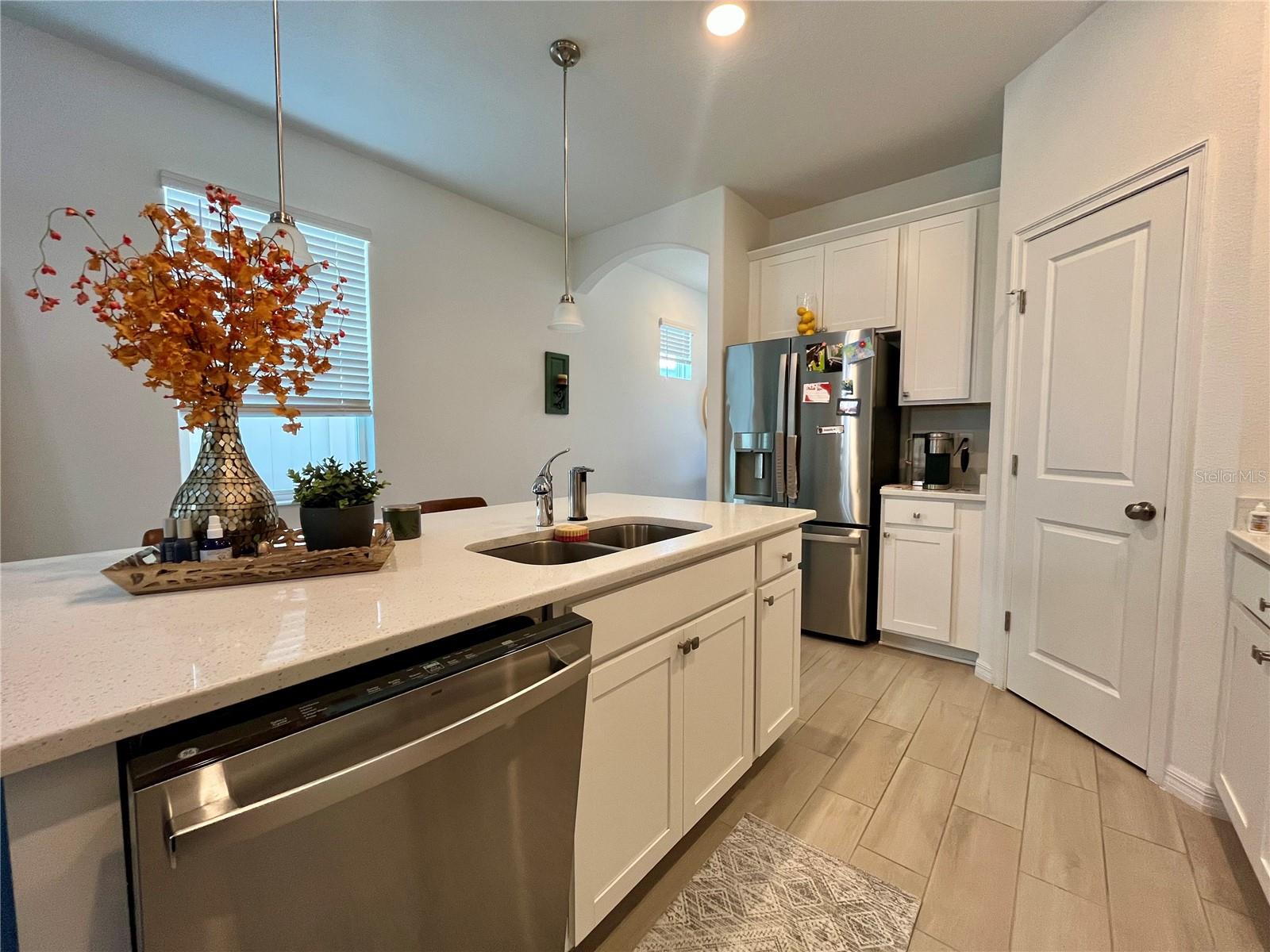 VILLAGES/BRIDGEWATER-VLG 14 - Residential Lease