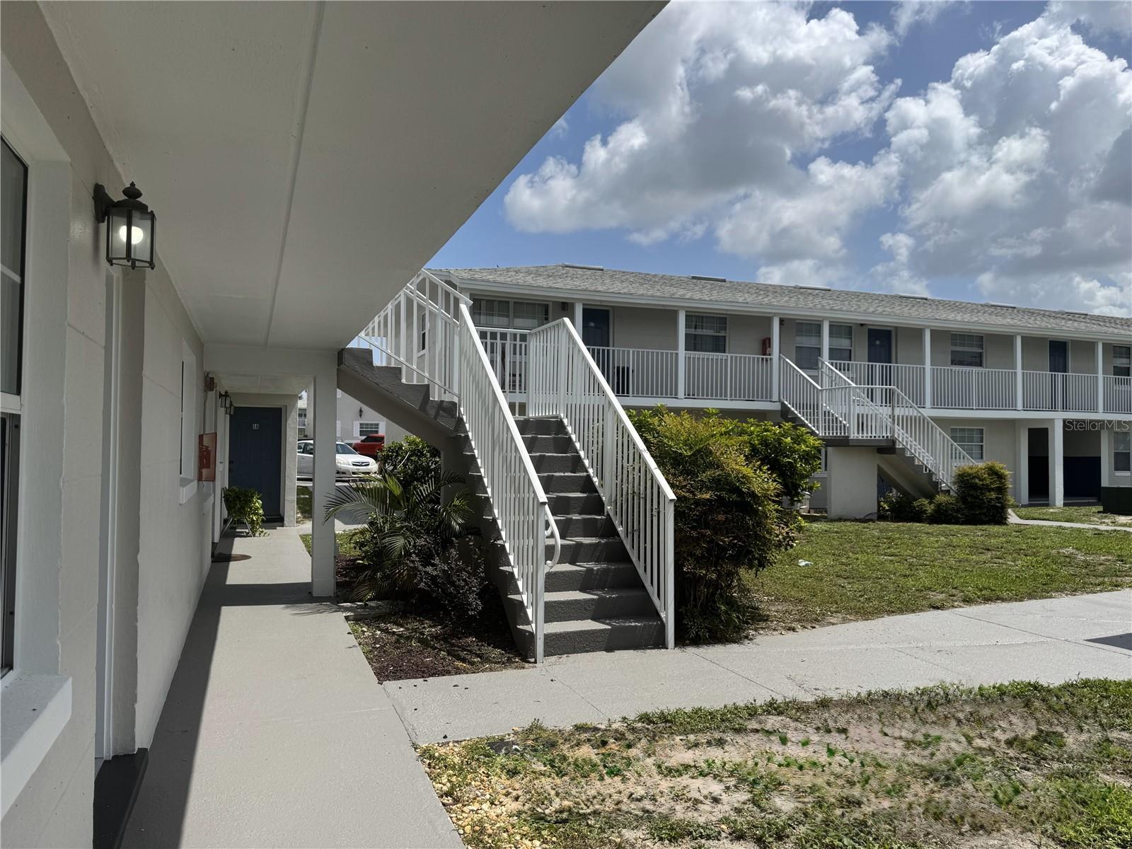 MOUNT DORA MOUNT DORA COMMONS CONDO - Residential Lease
