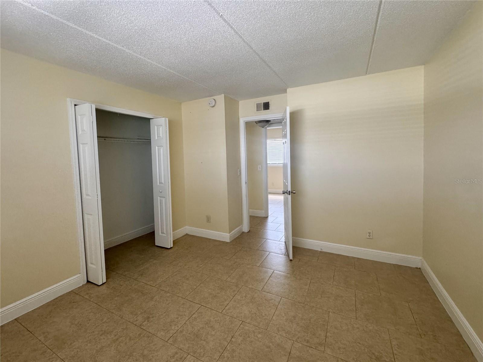 MOUNT DORA MOUNT DORA COMMONS CONDO - Residential Lease