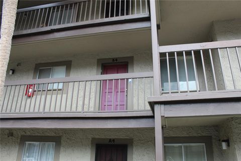 6306 NEWTOWN CIRCLE 6B4 TAMPA FL 33615